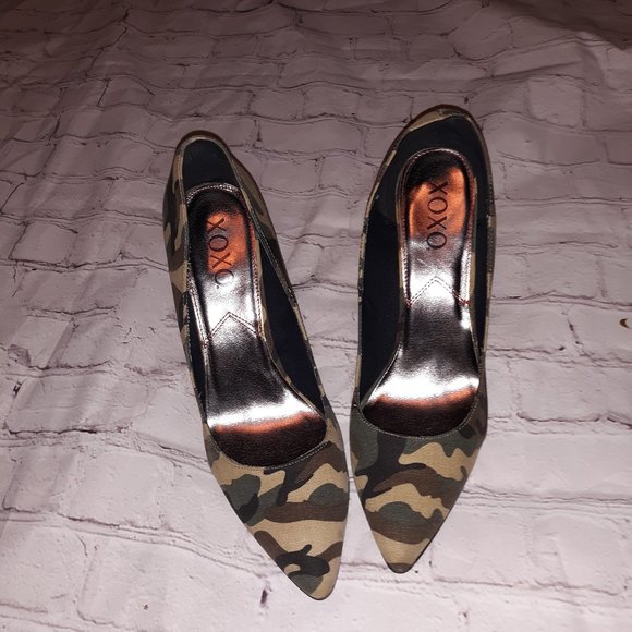 XOXO Shoes - XOXO Women's Camouflage Pointed-Toe Pumps - Olive Camo